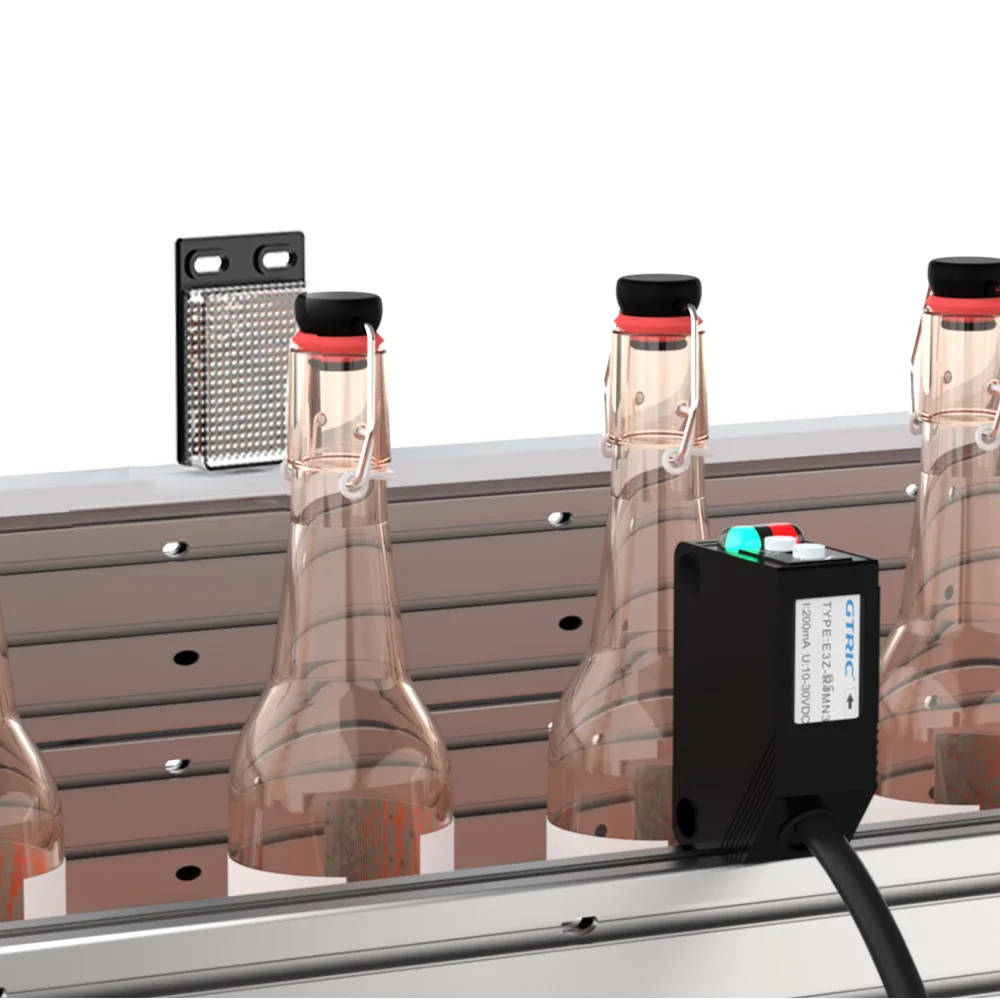 GTRIC E3Z-B61 Photoelectric Sensor Retro-reflective Sensing Distance 4M NPN PNP10-30VDC Square Photo Switch With Bracket - Image 4